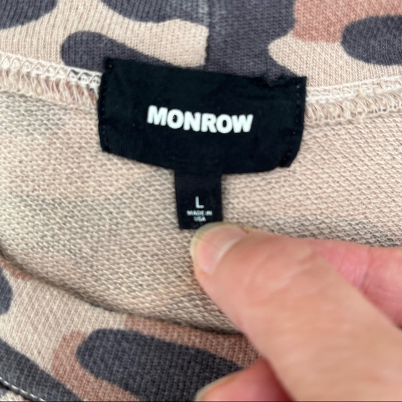 Monrow animal print camo raglan slouchy sweatshirt! - Picture 7 of 7